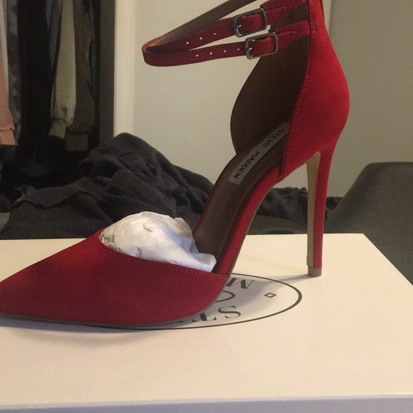 Steve Madden red nubuck pointed toe heels - Picture 1 of 4